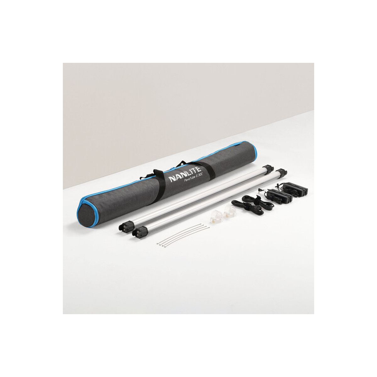 Nanlite PavoTube II 30C 2-Light Kit (4ft RGBWW LED) 1 Nanlite PavoTube II 30C 2-Light Kit (4ft RGBWW LED)